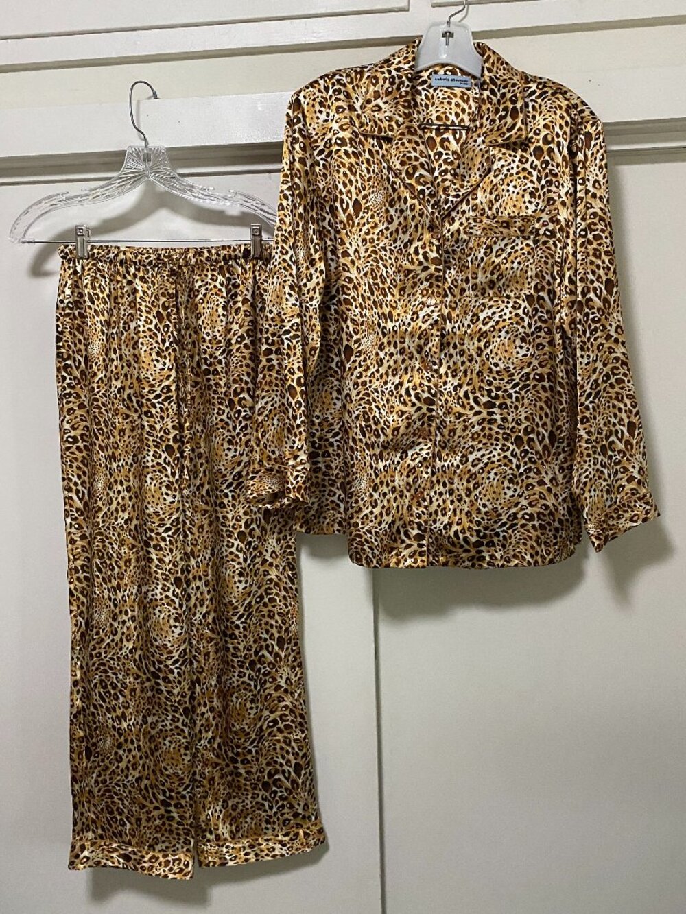 Valerie Stevens, animal print, soft, silky feeling, pajamas, size PS